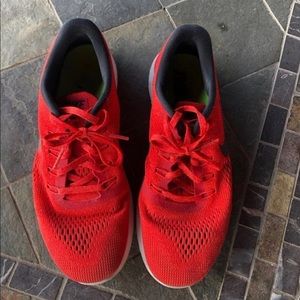 Nike running shoes (men’s 8.5)